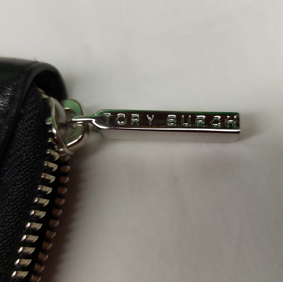 Tory Burch Zip Around Wallet Black - Picture 7 of 9